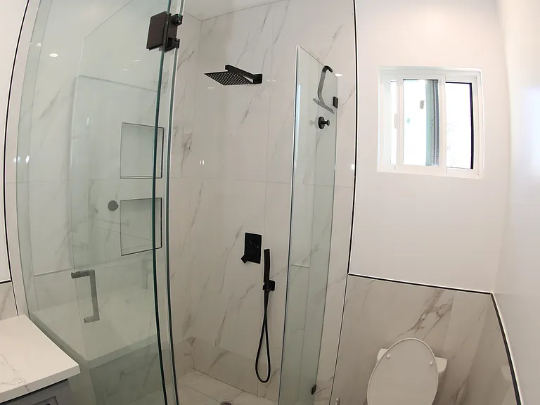 16451 Los Alimos St — Photo 24
