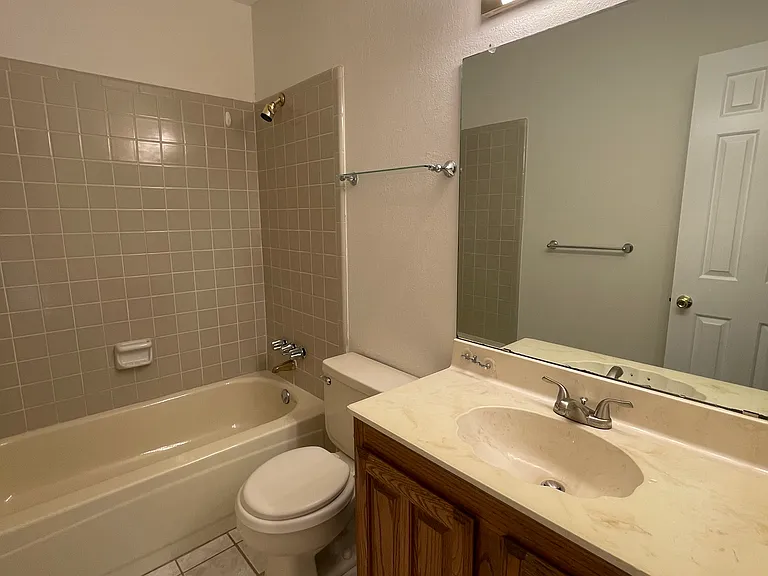 4400 Odessa Dr — Photo 15