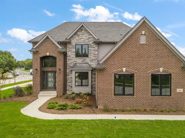901 Stonebridge Dr, Schererville, IN 46375