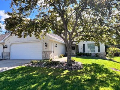 9933 Old Wagon Trl, Eden Prairie, MN, 55347