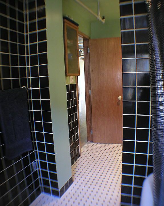 1st image of 100 W Houston St APT 5A