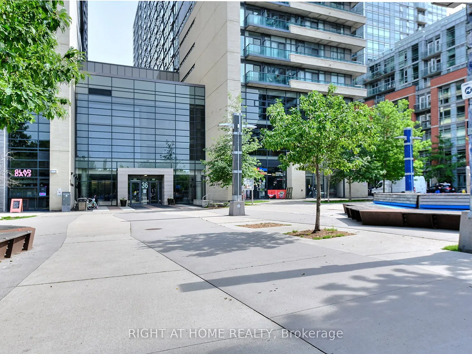 2 bed, $2,700 — Photo 2