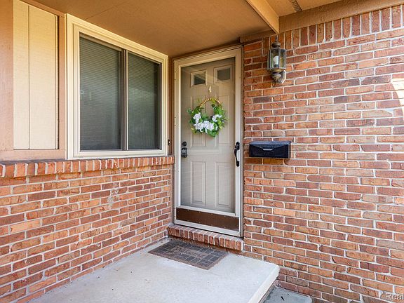 5th image of 46910 Country Ln #12