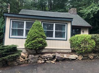 177 S Lake Dr, Lake Harmony, PA