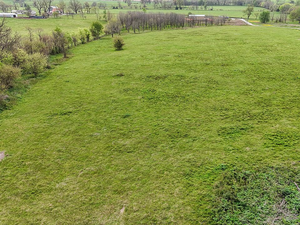 2nd image of 6678 Farm Road 2140