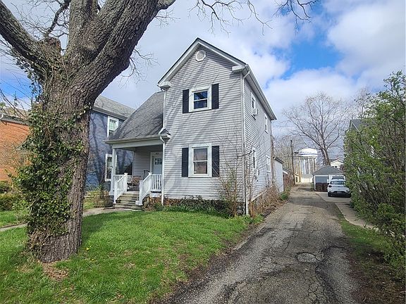 2nd image of 901 S Detroit St