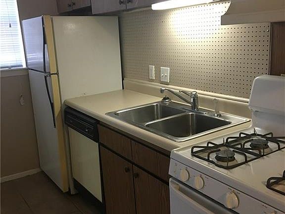 2nd image of 311 E 31st St APT 104A