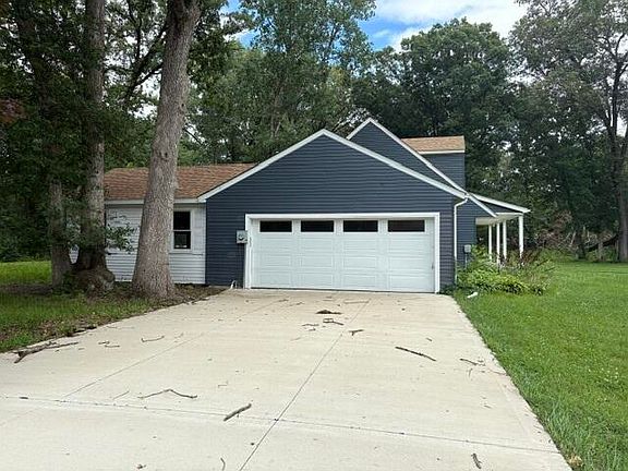 4th image of 10364 Greenleaf Dr
