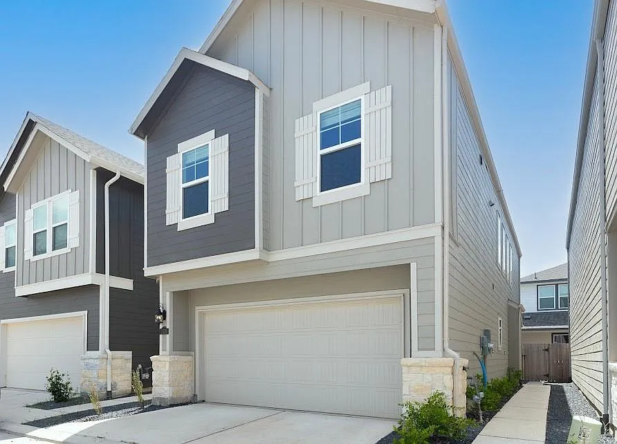 3 bed, 2.5 bath, 1736 sqft, $2,600 — Photo 2