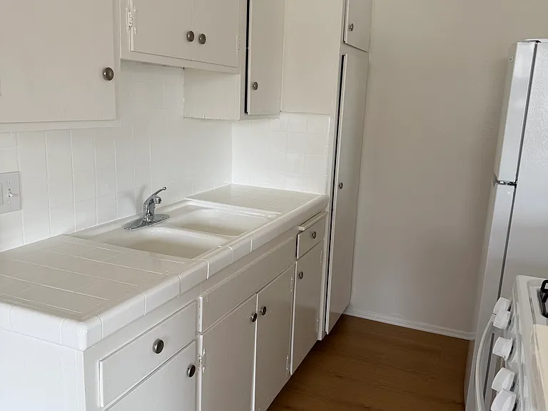 8713 Cattaraugus Ave #4 — Photo 1