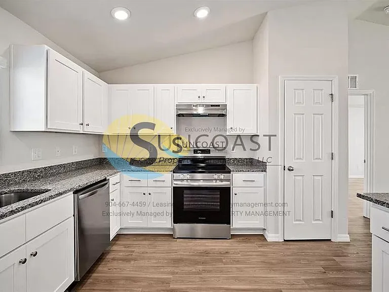 17389 Tyler Ave — Photo 22