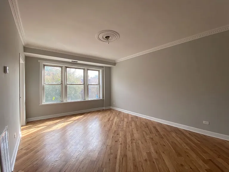4626 W Lawrence Ave — Photo 8