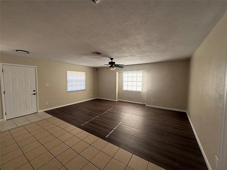 3122 Julia Ct — Photo 8