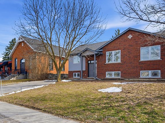 3rd image of 152 Cannifton Rd N