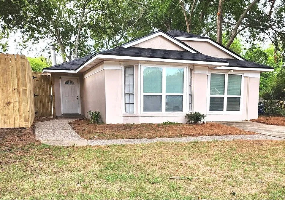 6705 Dinner Creek Ct