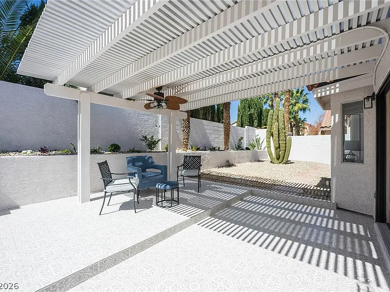 7825 Desert Bell Ave — Photo 40