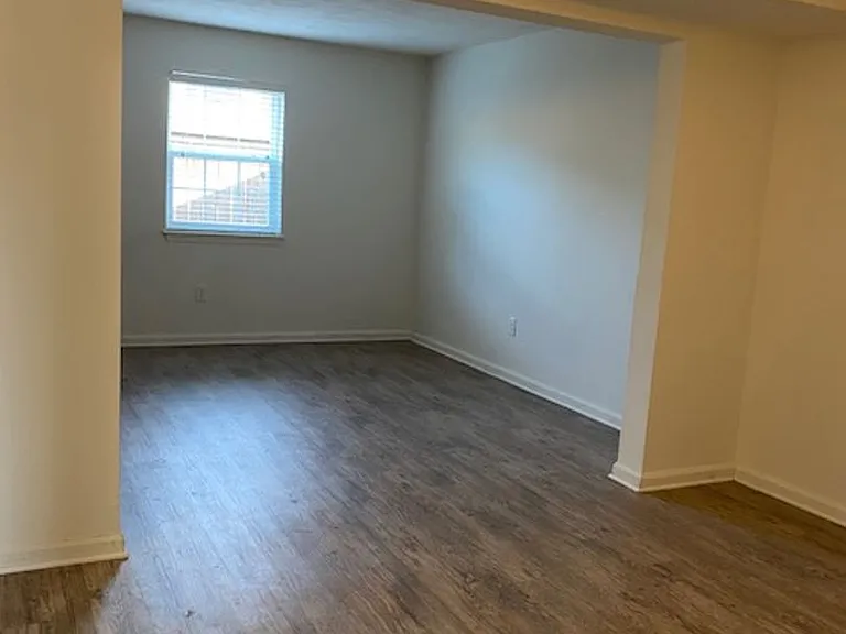 Eastwind Apartments — Photo 64