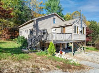 371 Mattity Rd, North Smithfield, RI 02896