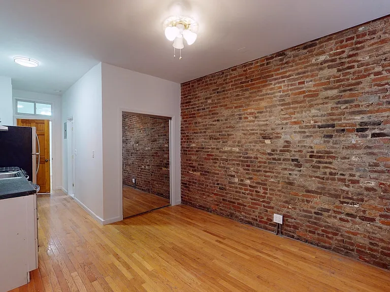 204 Spring St #2 — Photo 3