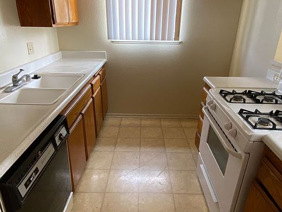 5th image of 8220 California St #2