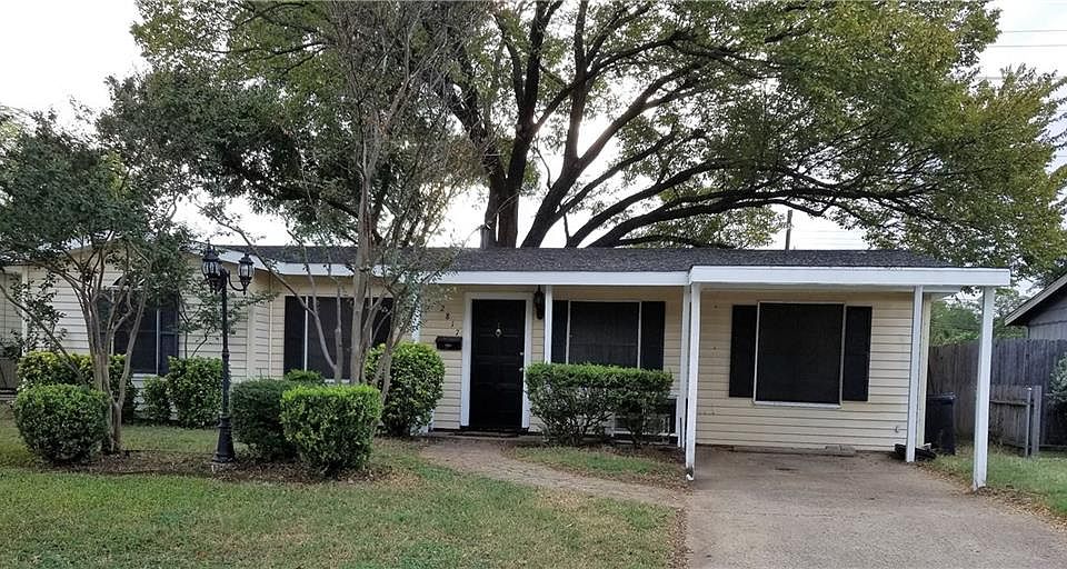 1st image of 2817 Gumwood Park Dr