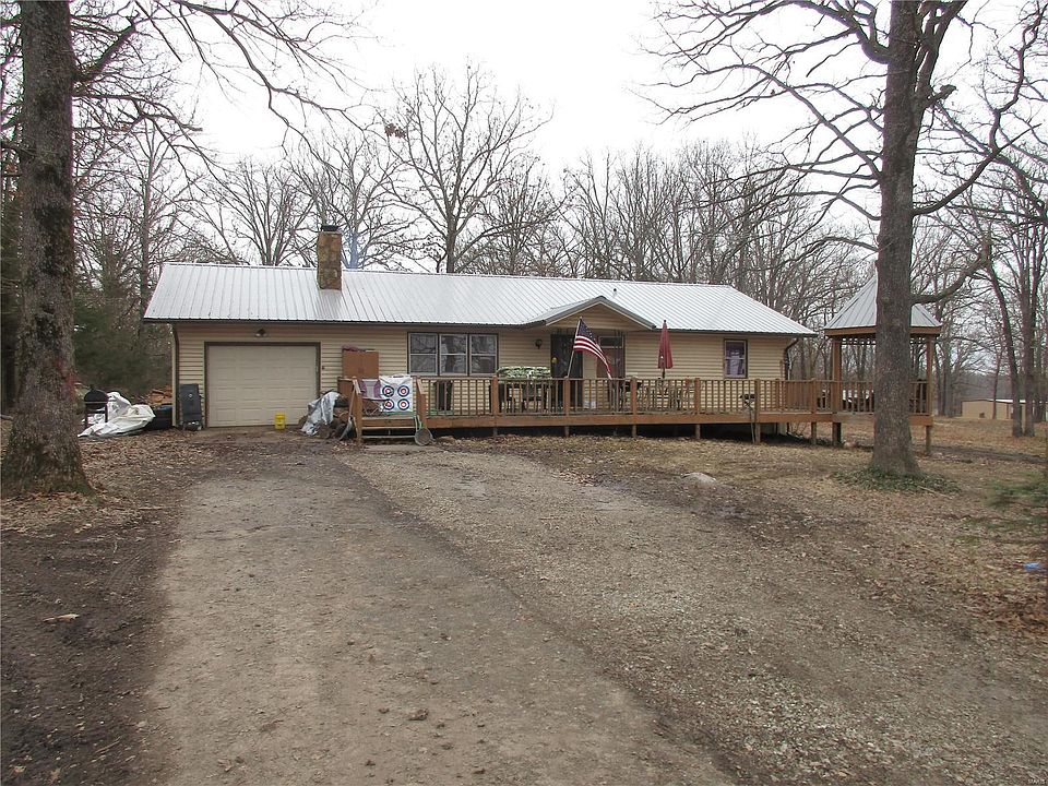 1st image of 23119 Oneida Dr