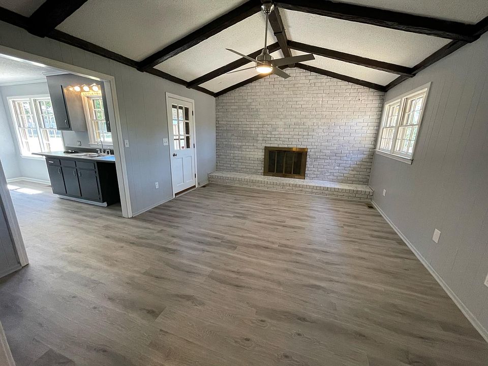 1st image of 504 Bonanza Cir