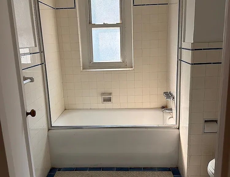 150 E 39th St #901 — Photo 10