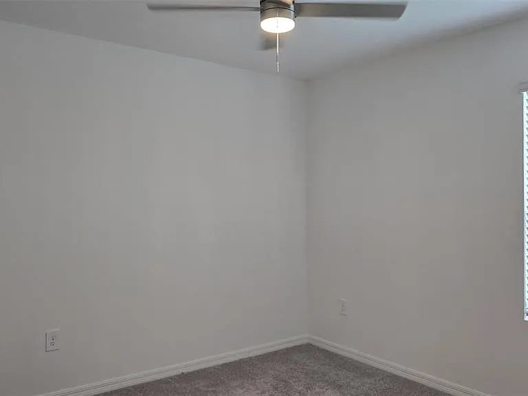 4759 Cloister St — Photo 10