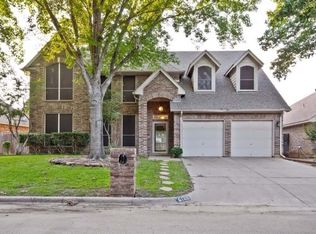 6120 Pinwood Cir, Arlington, TX 76001