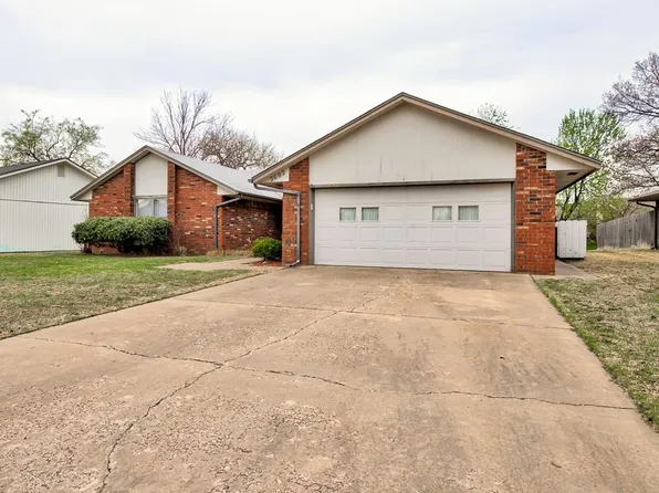 2602 Heritage Trl, Enid, OK 73703