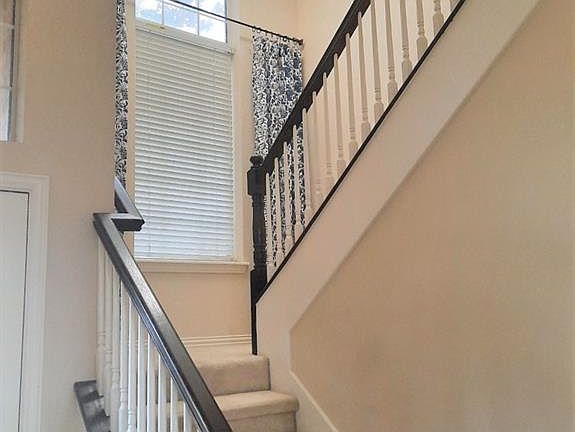 5th image of 5103 Bladensburg Way
