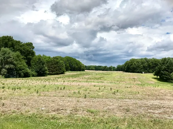 Carls Rd, Sturgis, MI 49091