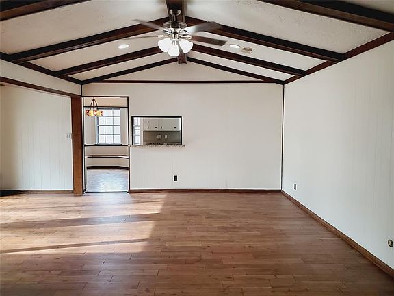 5th image of 10611 Archmont Dr