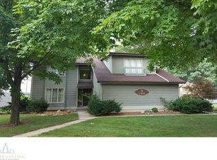 1910 Chester Rd, Lansing, MI 48912