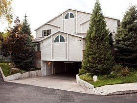 2nd image of 266 Millpoint Pl