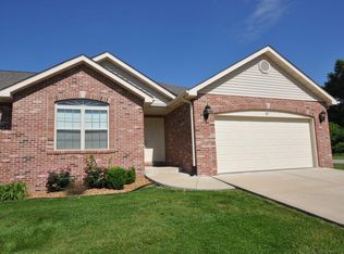 47 Oak Point Cir, Belleville, IL 62223
