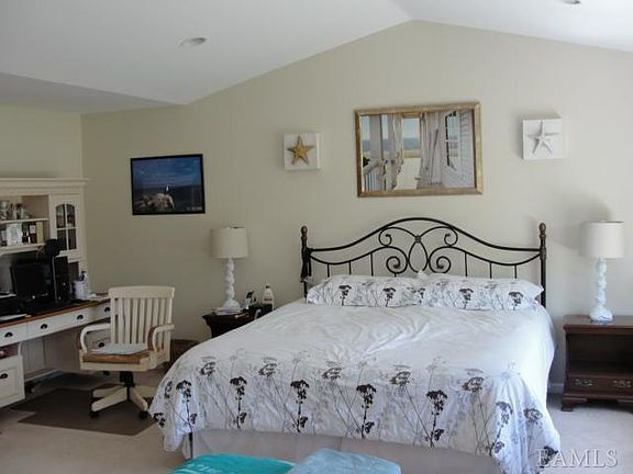 5th image of 306 Pinebrook Dr #306