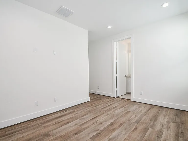3513 McIlhenny St — Photo 28