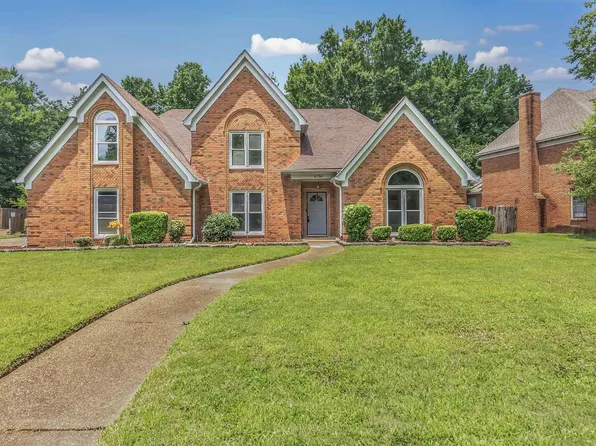 8756 Riverwood Farms Pkwy, Cordova, TN 38016