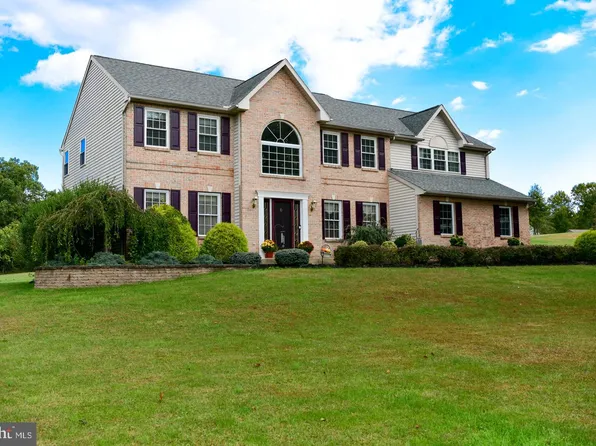 225 Colorado Dr, Birdsboro, PA 19508
