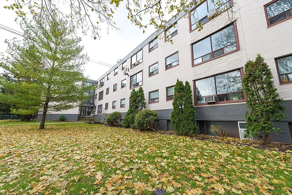 1 Crown Hill Place — Photo 2