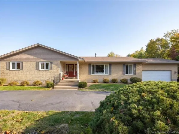 3 Wright Ln, Rothesay, NB E2E 5W9