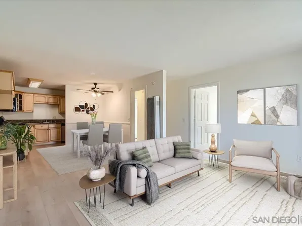 868 E Alvarado St APT 13, Fallbrook, CA 92028