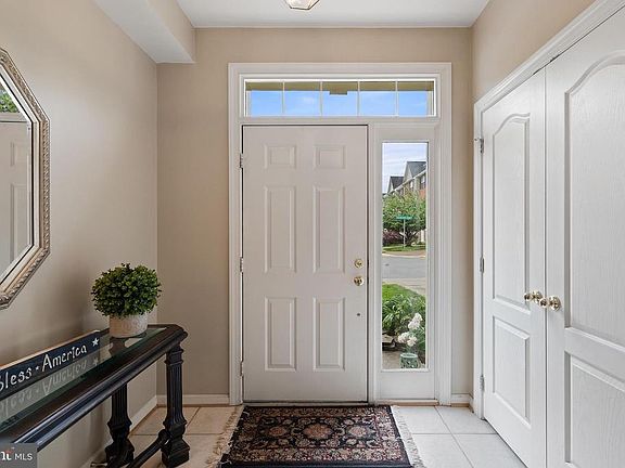 2nd image of 13346 Colchester Ferry Pl