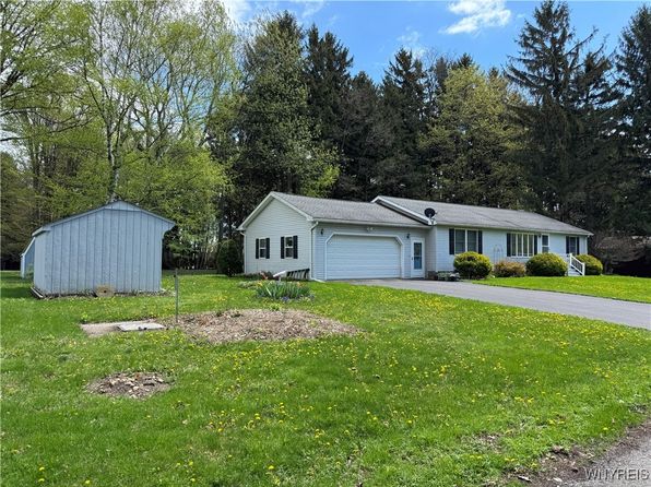 3865 Locust Ln, Perry, NY 14530