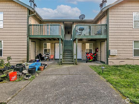 4th image of 2412 S I Street