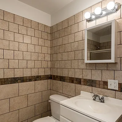 Rented by Nooklyn NYC LLC | media 54