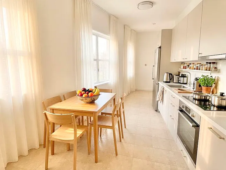 65 Waverly Ave #1 — Photo 2