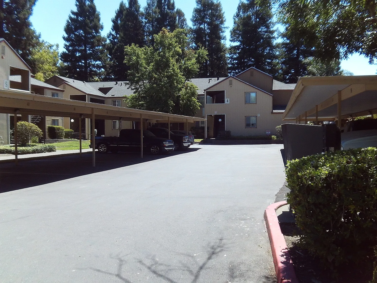 Village Square Apartments — Photo 3
